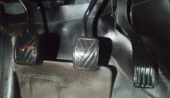 2021 Maruti Vitara Brezza ZXI, Petrol, Manual, 85,455 km, Pedals