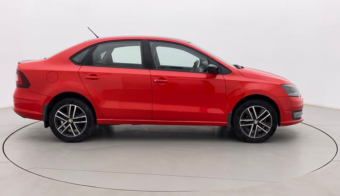 2018 Skoda Rapid STYLE 1.6 MPI AT, Petrol, Automatic, 59,579 km, Right Side View