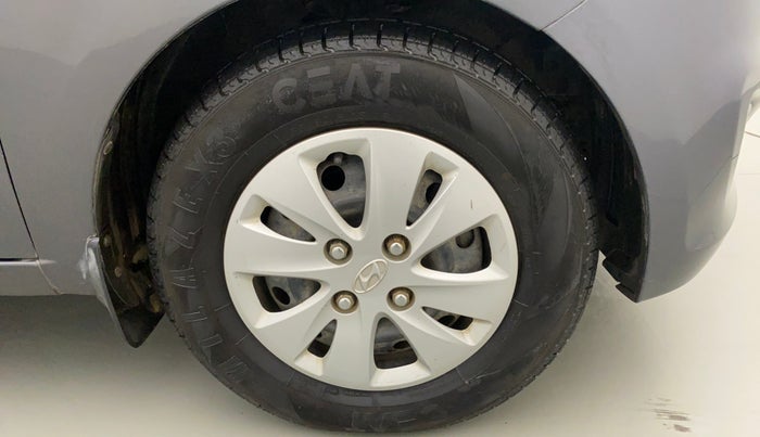 2010 Hyundai i10 SPORTZ (O) 1.2, Petrol, Manual, 36,149 km, Right Front Wheel
