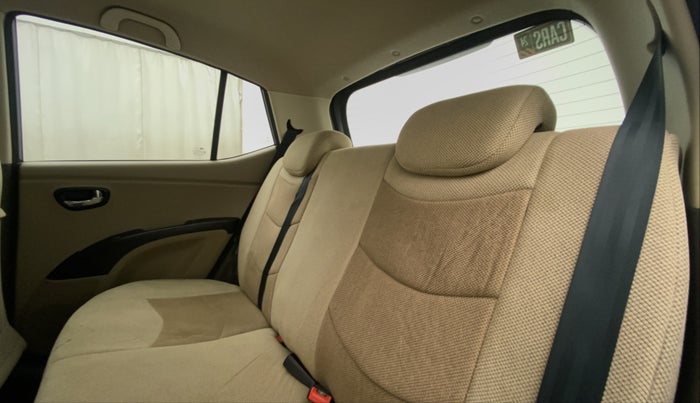 2010 Hyundai i10 SPORTZ (O) 1.2, Petrol, Manual, 36,149 km, Right Side Rear Door Cabin