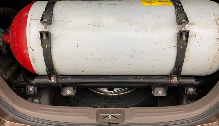 2013 Maruti Zen Estilo LXI CNG, CNG, Manual, 38,667 km, Boot Inside