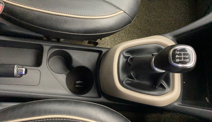 2016 Hyundai Grand i10 SPORTZ 1.2 KAPPA VTVT, Petrol, Manual, 1,50,774 km, Gear Lever