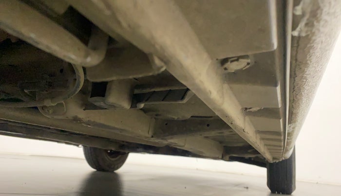 2012 Maruti Swift VDI, Diesel, Manual, 1,02,466 km, Right Side Underbody