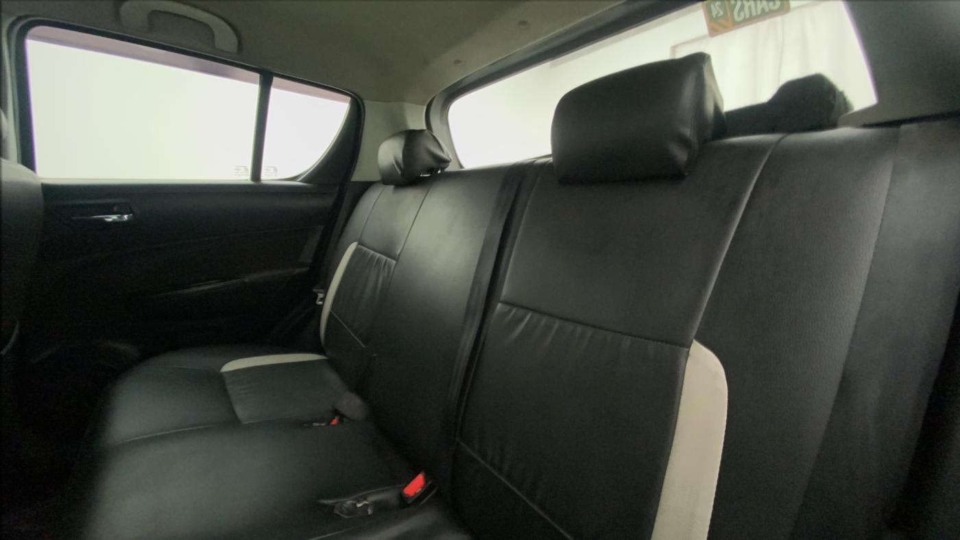 2012 Maruti Swift VDI, Diesel, Manual, 1,02,466 km, Right Side Rear Door Cabin
