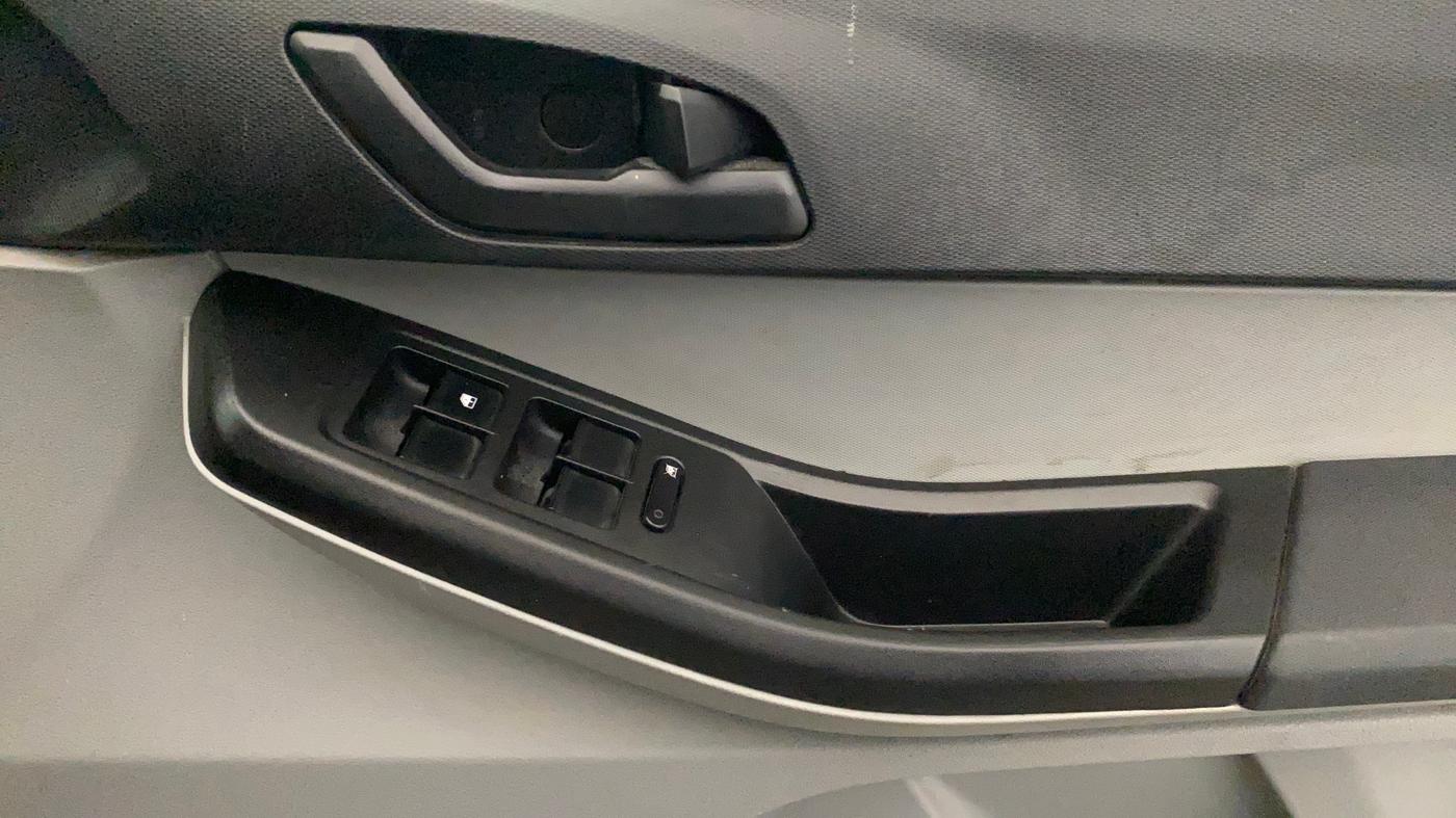 2022 Tata Tiago XT PETROL, Petrol, Manual, 14,939 km, Driver Side Door Panels Control