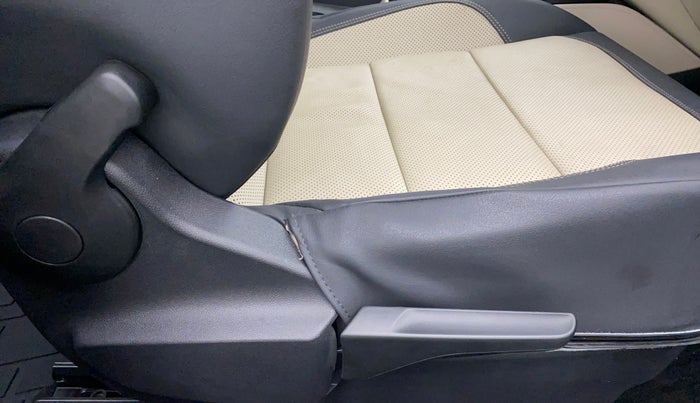 2023 Skoda SLAVIA STYLE 1.5L TSI DSG, Petrol, Automatic, 5,200 km, Driver Side Adjustment Panel