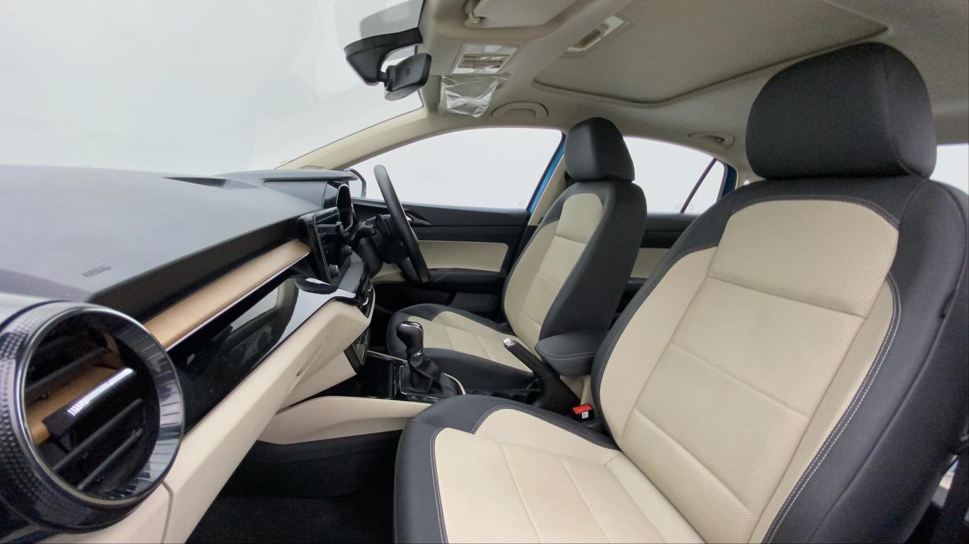 2023 Skoda SLAVIA STYLE 1.5L TSI DSG, Petrol, Automatic, 5,200 km, Right Side Front Door Cabin