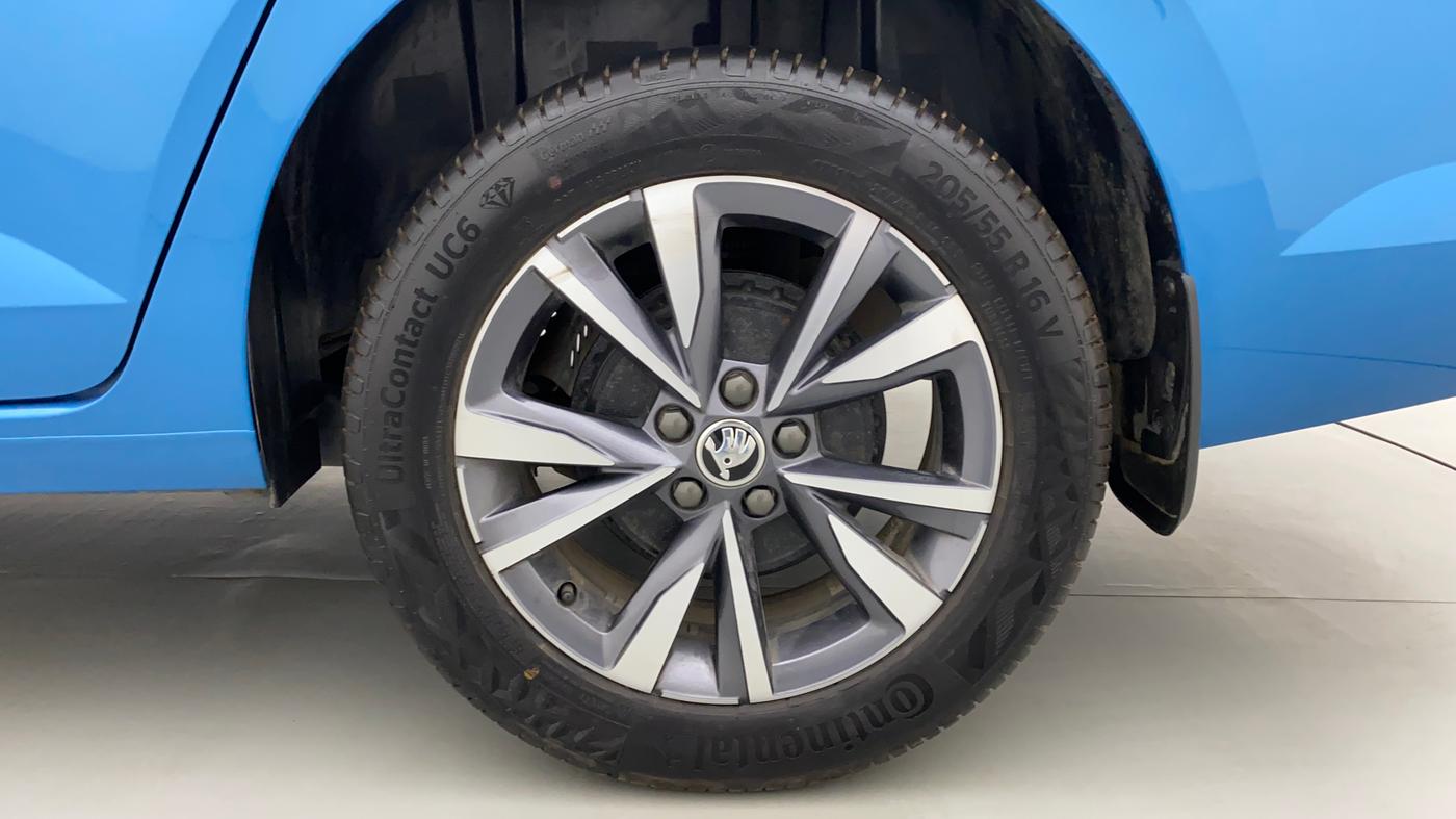 2023 Skoda SLAVIA STYLE 1.5L TSI DSG, Petrol, Automatic, 5,200 km, Left Rear Wheel