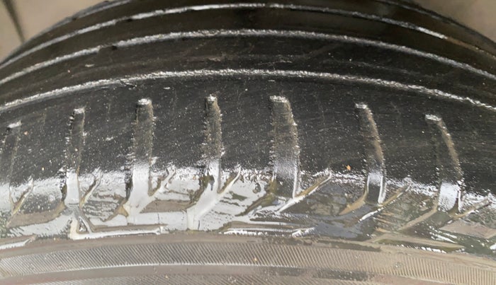 2019 Jeep Compass SPORT 1.4 PETROL, Petrol, Manual, 87,586 km, Left Front Tyre Tread