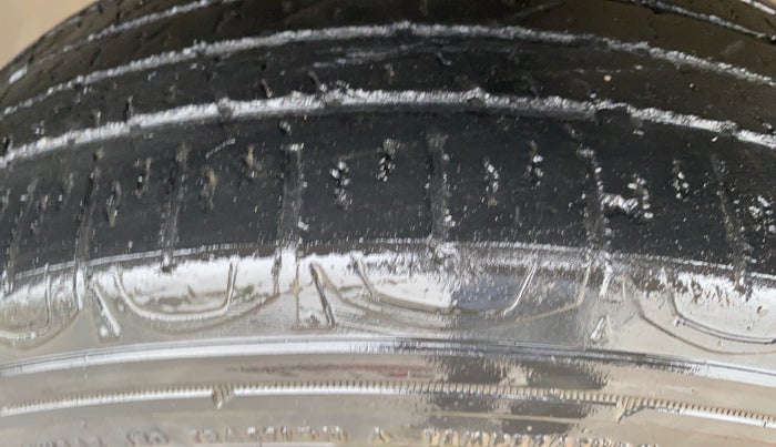 2019 Jeep Compass SPORT 1.4 PETROL, Petrol, Manual, 87,586 km, Right Front Tyre Tread