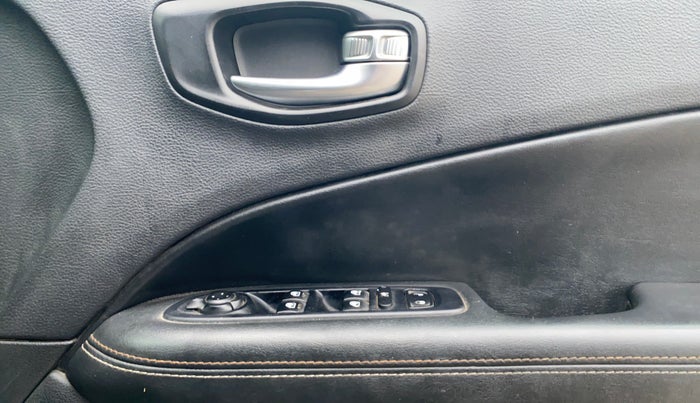 2019 Jeep Compass SPORT 1.4 PETROL, Petrol, Manual, 87,586 km, Driver Side Door Panels Control