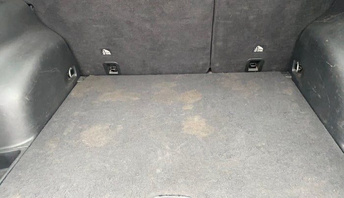 2019 Jeep Compass SPORT 1.4 PETROL, Petrol, Manual, 87,586 km, Boot Inside