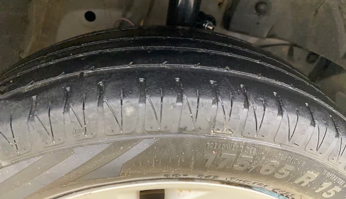 2018 Honda Amaze 1.2L I-VTEC VX, Petrol, Manual, 75,196 km, Right Front Tyre Tread