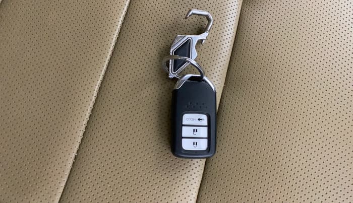 2018 Honda Amaze 1.2L I-VTEC VX, Petrol, Manual, 75,196 km, Key Close Up