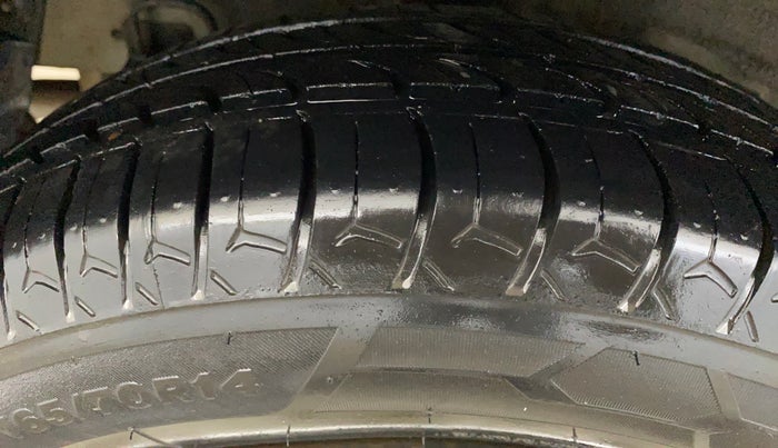 2016 Hyundai Grand i10 SPORTZ 1.2 KAPPA VTVT, Petrol, Manual, 59,720 km, Right Rear Tyre Tread