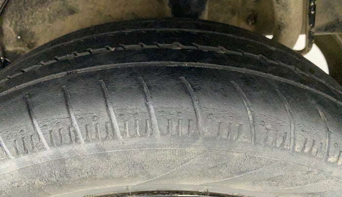 2018 Maruti Celerio VXI (O), Petrol, Manual, 55,847 km, Left Rear Tyre Tread