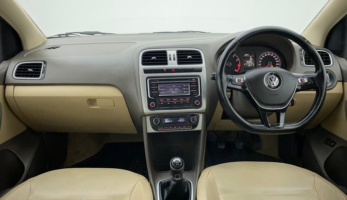2015 Volkswagen Vento HIGHLINE 1.6 MPI, Petrol, Manual, 46,764 km, Dashboard