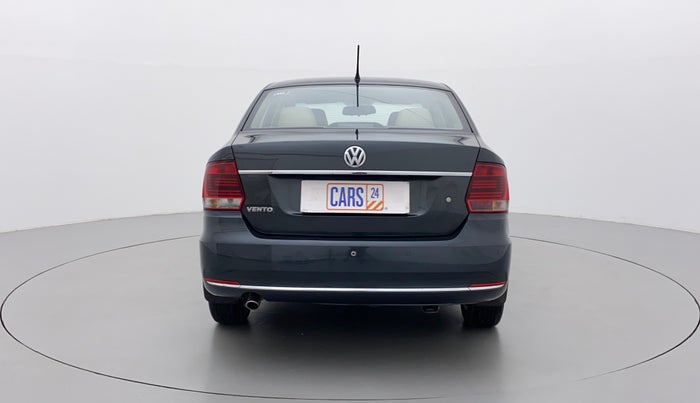 2015 Volkswagen Vento HIGHLINE 1.6 MPI, Petrol, Manual, 46,764 km, Back/Rear