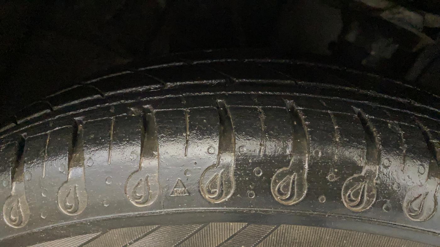 2021 Datsun Redi Go A, Petrol, Manual, 19,942 km, Right Front Tyre Tread