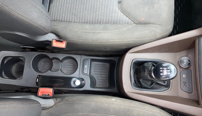 2018 Ford FREESTYLE TITANIUM 1.5 DIESEL, Diesel, Manual, 1,11,051 km, Gear Lever