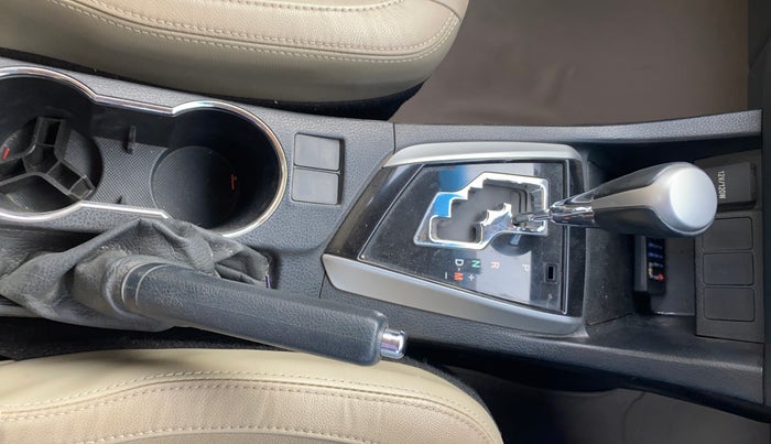 2015 Toyota Corolla Altis VL CVT PETROL, Petrol, Automatic, 60,262 km, Gear Lever