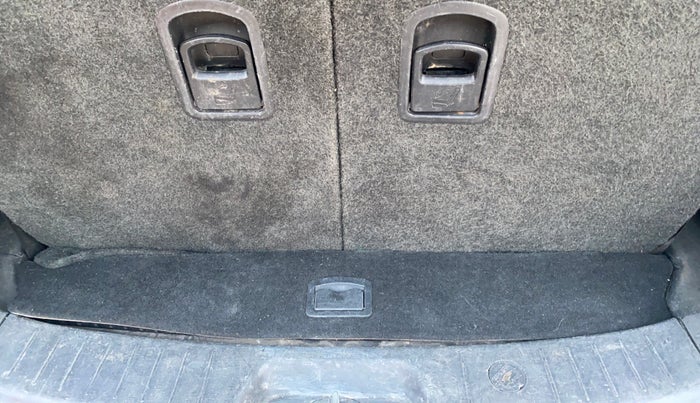 2019 Mahindra XUV500 W5, Diesel, Manual, 75,337 km, Boot Inside