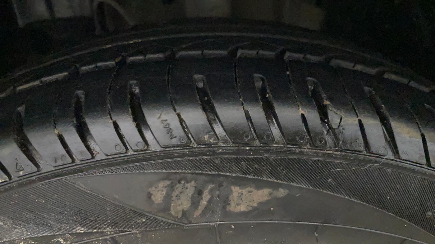 2017 Tata Tiago XZA PETROL, Petrol, Automatic, 79,891 km, Left Front Tyre Tread