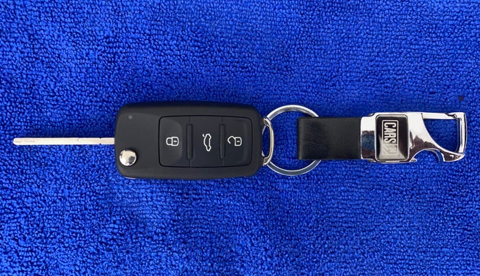 2018 Volkswagen Ameo HIGHLINE PLUS 1.5L AT 16 ALLOY, Diesel, Automatic, 35,770 km, Key Close Up