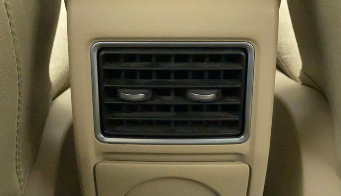 2018 Volkswagen Ameo HIGHLINE PLUS 1.5L AT 16 ALLOY, Diesel, Automatic, 35,770 km, Rear AC Vents