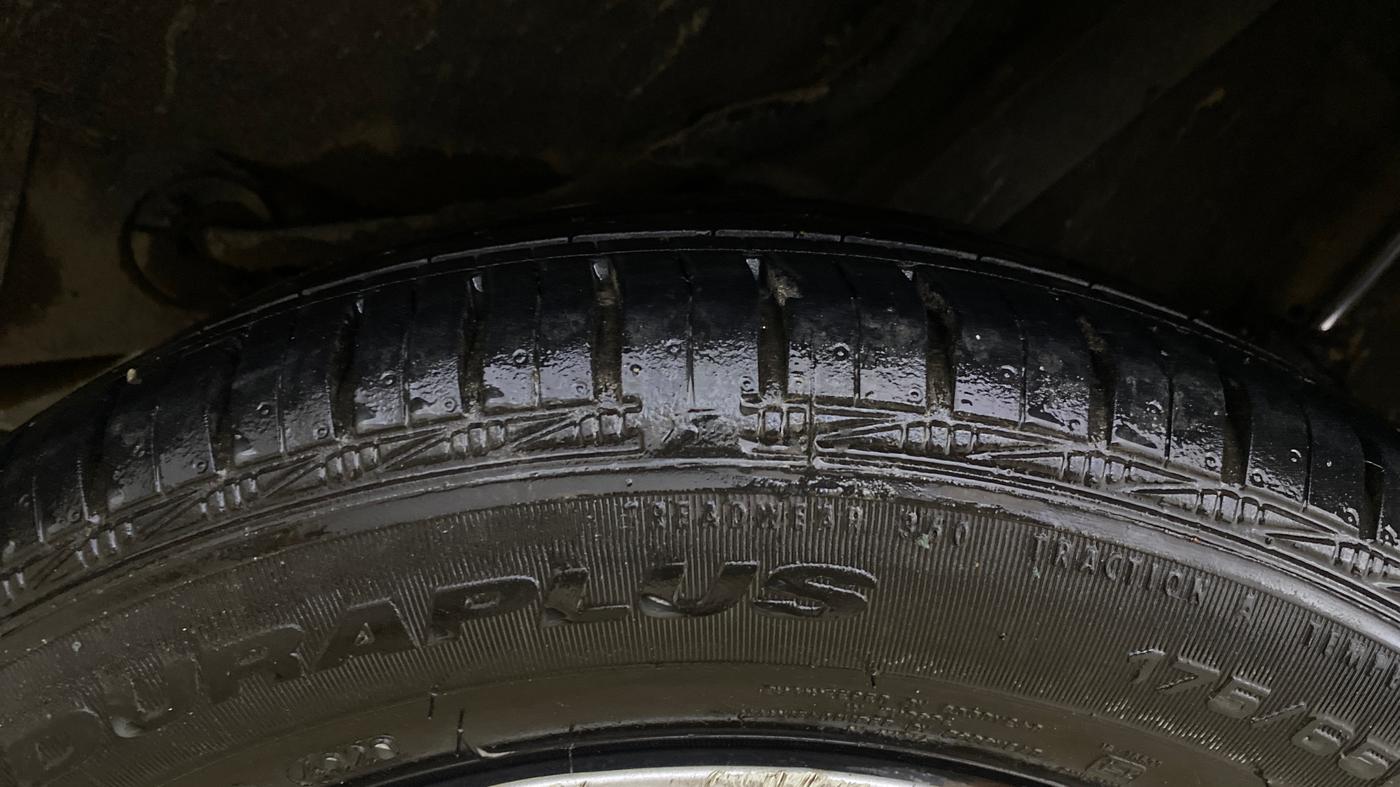 2015 Honda Amaze 1.2L I-VTEC S, Petrol, Manual, 62,361 km, Left Rear Tyre Tread