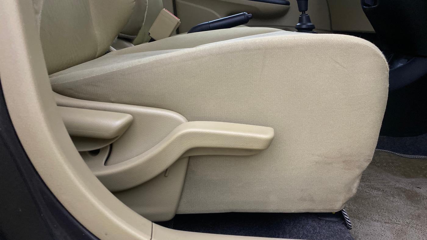 2015 Honda Amaze 1.2L I-VTEC S, Petrol, Manual, 62,361 km, Driver Side Adjustment Panel