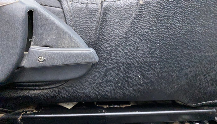 2018 Maruti Alto 800 LXI, Petrol, Manual, 79,164 km, Driver Side Adjustment Panel