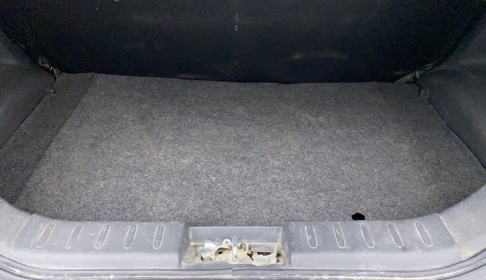 2018 Maruti Alto 800 LXI, Petrol, Manual, 79,164 km, Boot Inside