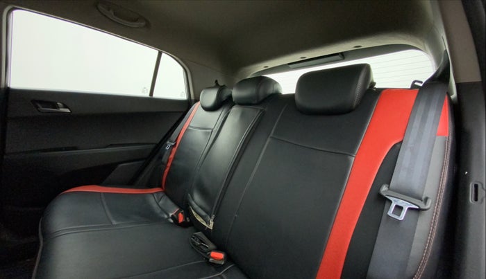 2016 Hyundai Creta SX PLUS AT 1.6 PETROL, Petrol, Automatic, 74,364 km, Right Side Rear Door Cabin