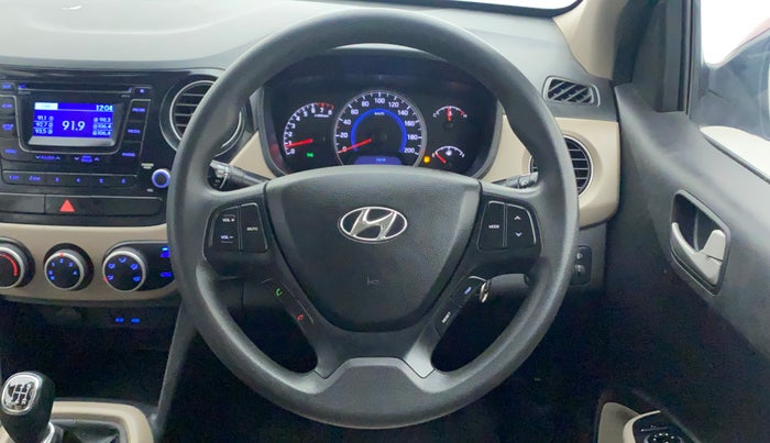 2015 Hyundai Grand i10 SPORTZ 1.2 KAPPA VTVT, Petrol, Manual, 41,168 km, Steering Wheel Close Up