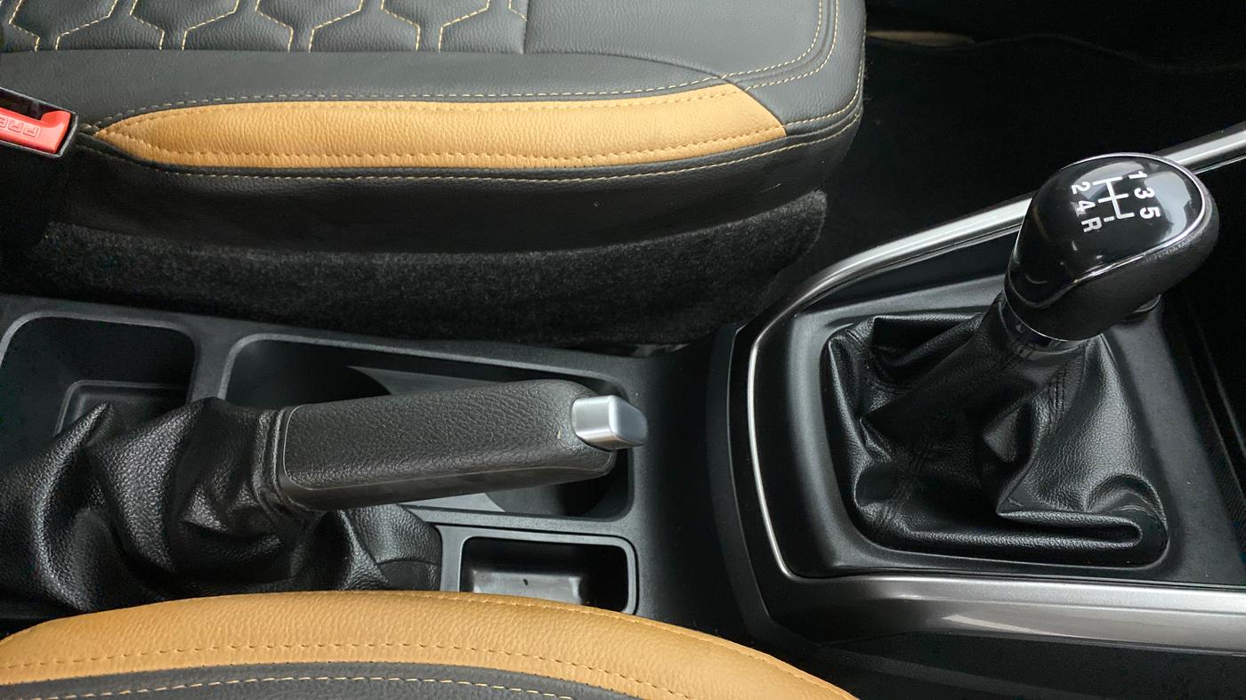 2019 Ford Ecosport 1.5 TITANIUM TI VCT, Petrol, Manual, 13,914 km, Gear Lever