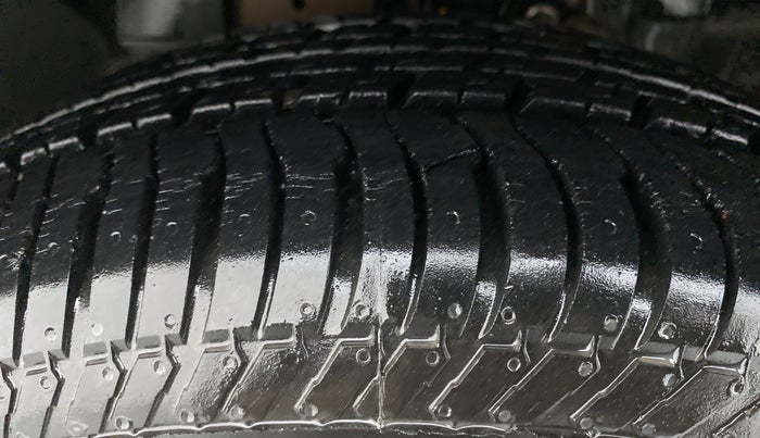 2019 Ford Ecosport 1.5 TITANIUM TI VCT, Petrol, Manual, 13,914 km, Left Front Tyre Tread