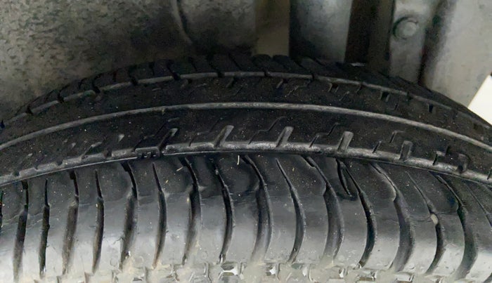 2015 Maruti Swift VDI ABS, Diesel, Manual, Left Rear Tyre Tread
