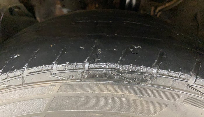 2022 KIA SELTOS HTK PLUS 1.5 DIESEL IMT, Diesel, Manual, 85,377 km, Left Front Tyre Tread