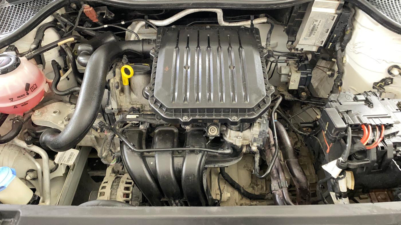 2021 Volkswagen Polo TRENDLINE 1.0L, Petrol, Manual, 57,960 km, Engine View