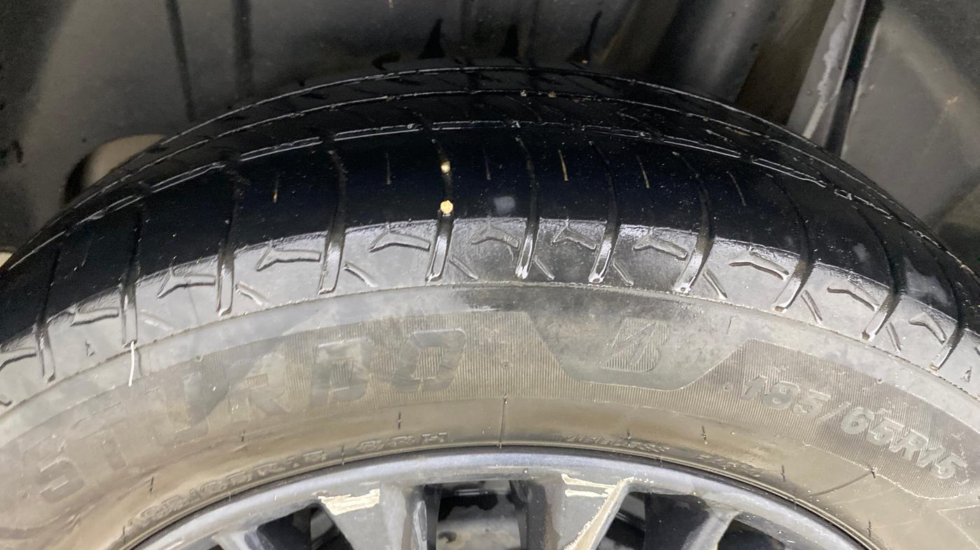 2021 Maruti XL6 ZETA MT, Petrol, Manual, 1,14,922 km, Left Rear Tyre Tread