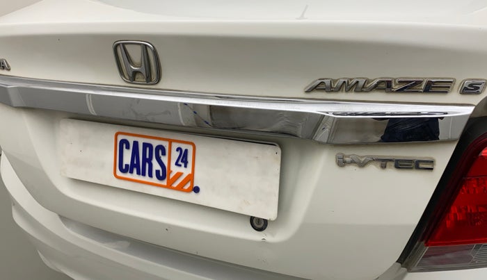 2014 Honda Amaze 1.2L I-VTEC S, Petrol, Manual, 35,511 km, Dicky (Boot door) - Slightly dented