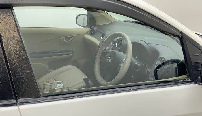 2014 Honda Amaze 1.2L I-VTEC S, Petrol, Manual, 35,511 km, Driver-side door - Weather strip has minor damage
