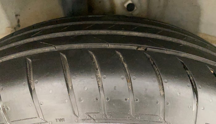 2020 Hyundai Creta E PLUS 1.6 DIESEL, Diesel, Manual, 59,078 km, Right Rear Tyre Tread