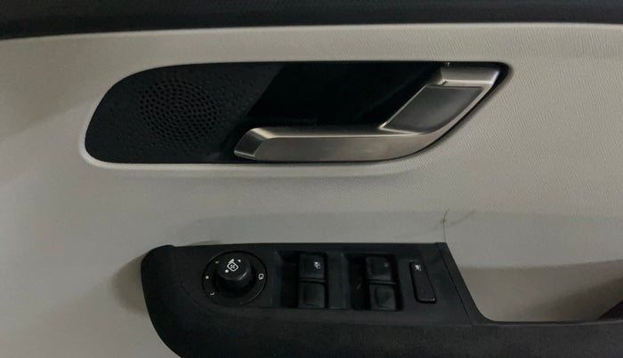 2023 Tata ALTROZ XZA PLUS, Petrol, Automatic, 82,153 km, Driver Side Door Panels Control