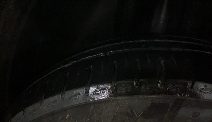 2023 Tata ALTROZ XZA PLUS, Petrol, Automatic, 82,153 km, Right Rear Tyre Tread