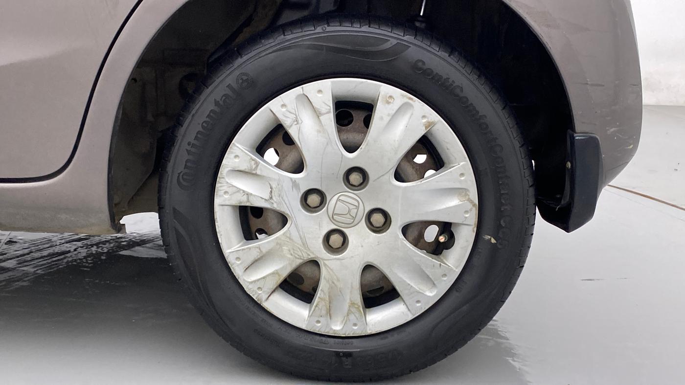 2014 Honda Brio S MT, Petrol, Manual, 75,299 km, Left Rear Wheel