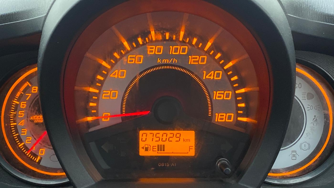 2014 Honda Brio S MT, Petrol, Manual, 75,299 km, Odometer Image