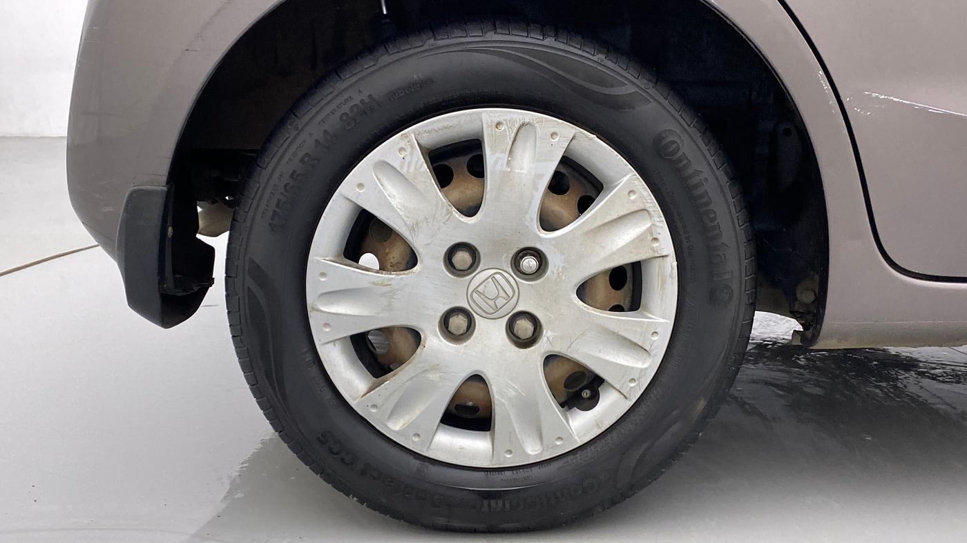 2014 Honda Brio S MT, Petrol, Manual, 75,299 km, Right Rear Wheel