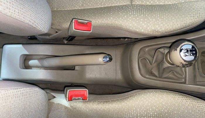 2014 Maruti Swift Dzire VXI, Petrol, Manual, 60,371 km, Gear Lever